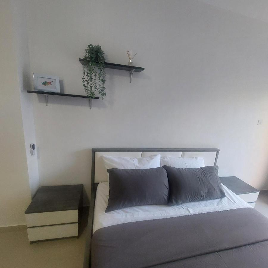 Modern Armonia Court Apartment Paralimni